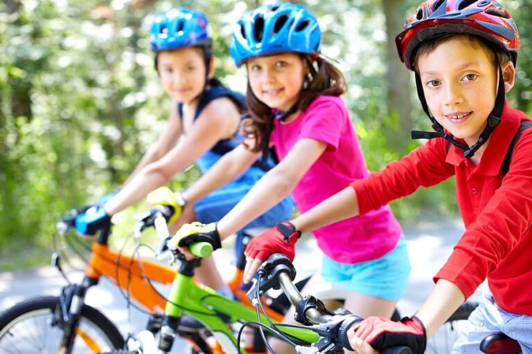 bike-children-cycling-passes