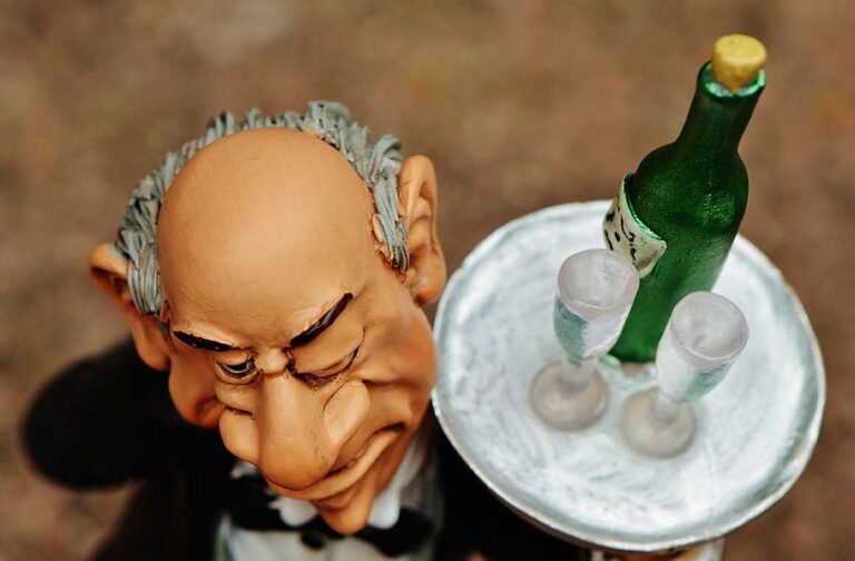 butler-tray-beverages-wine