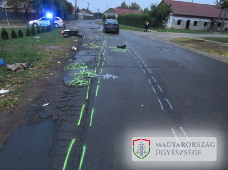 helyszín logóval