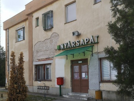 nyárs