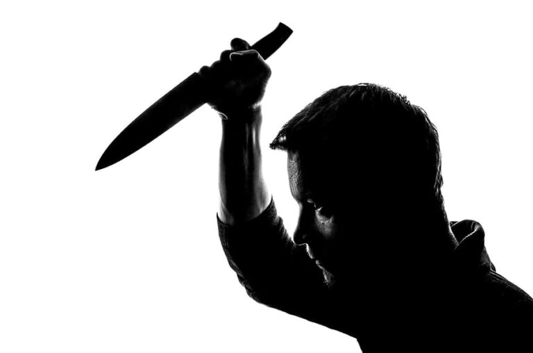 people-knife-stabbing-stab