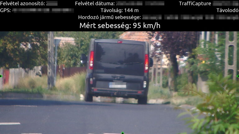 száguldoz